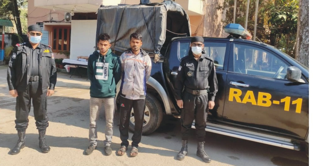 কুমিল্লায় র‌্যাবের অভিযানে দুই মাদক ব্যবসায়ী আটক