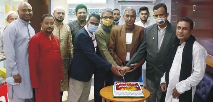 কুমিল্লায় এসবি প্লাজায় মোবাইল এন্ড এক্সেসরিজ শপ ‘রকেটইনপকেট’ এর উদ্বোধন কুমিল্লায় এসবি প্লাজায় মোবাইল এন্ড এক্সেসরিজ শপ ‘রকেটইনপকেট’ এর উদ্বোধন