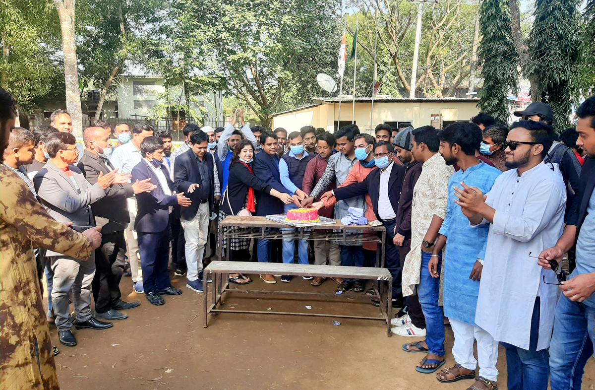ছাত্রলীগের প্রতিষ্ঠাবার্ষিকীতে কুবিতে আনন্দ র্যালী ছাত্রলীগের প্রতিষ্ঠাবার্ষিকীতে কুবিতে আনন্দ র্যালী