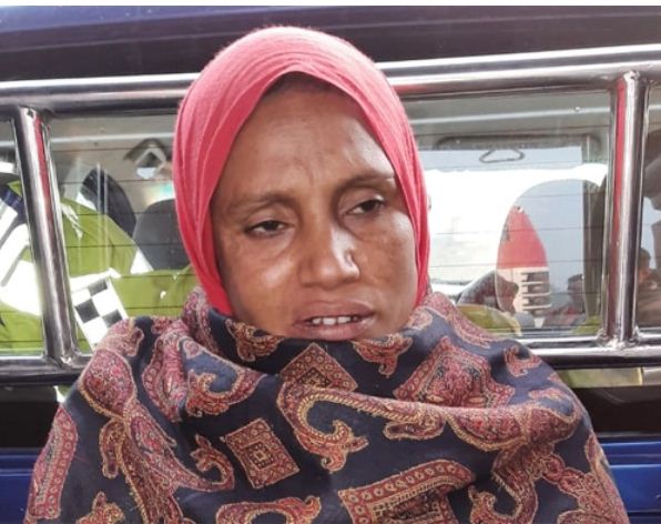যাত্রীবেশে বাসে ডাকাতি, নারী ডাকাত আটক যাত্রীবেশে বাসে ডাকাতি, নারী ডাকাত আটক