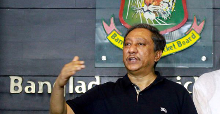 কোচ-অধিনায়ককে জবাব দিতে হবে