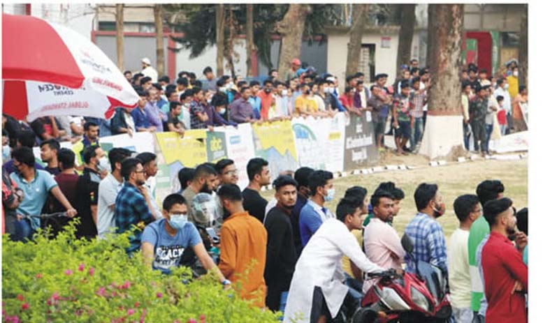 কাল সূর্যতরুনের হয়ে মাঠে নামবেন আসিফ আকবর কাল সূর্যতরুনের হয়ে মাঠে নামবেন আসিফ আকবর