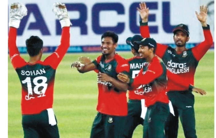 &nbsp;অস্ট্রেলিয়ার বিপক্ষে ঐতিহাসিক জয়ে সিরিজ বাংলাদেশের 