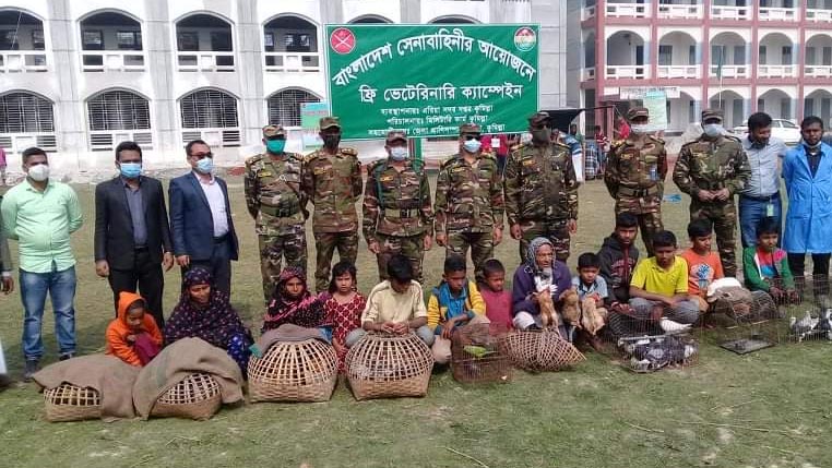 চান্দিনায় সেনা বাহিনীর ‘ফ্রি ভেটেনারি ক্যাম্পেইন’