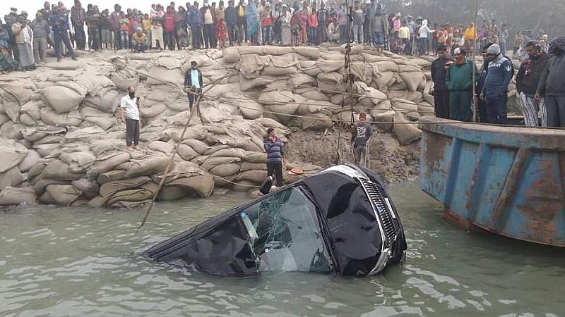 শীতলক্ষ্যা থেকে পোশাক শ্রমিকের মরদেহ উদ্ধার শীতলক্ষ্যা থেকে পোশাক শ্রমিকের মরদেহ উদ্ধার