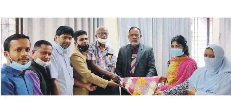 বুড়িচং প্রেসক্লাবের পক্ষে উপজেলা চেয়ারম্যান এবং ইউএনওকে শুভেচ্ছা বুড়িচং প্রেসক্লাবের পক্ষে উপজেলা চেয়ারম্যান এবং ইউএনওকে শুভেচ্ছা