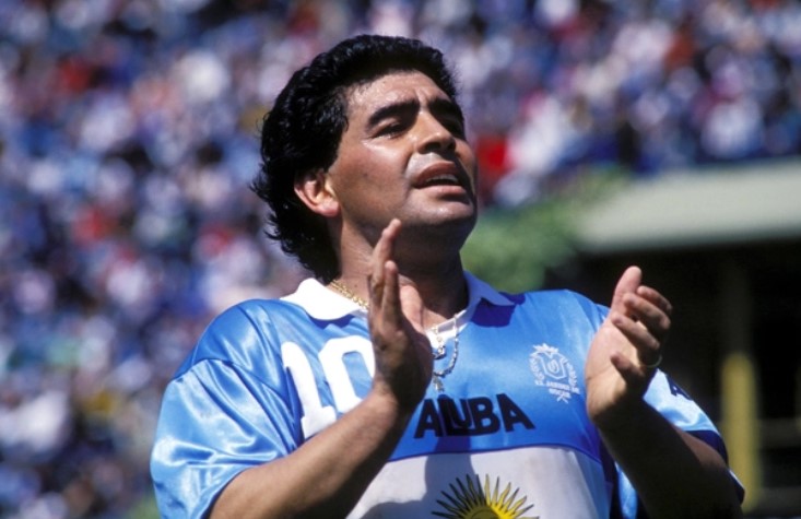 নতুন জার্সি প্রকাশ করে ম্যারাডোনাকে শ্রদ্ধা জানাল আর্জেন্টিনা