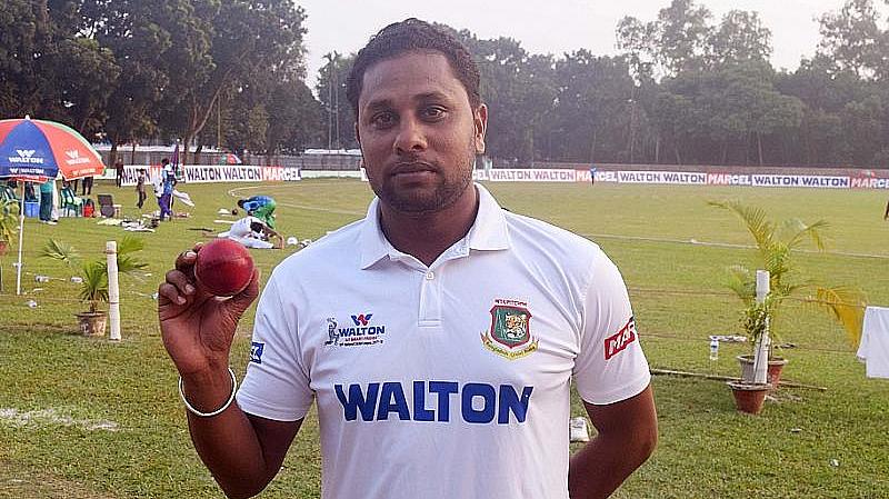 সোহাগ গাজীর ৬ উইকেট, পিনাকের সেঞ্চুরি