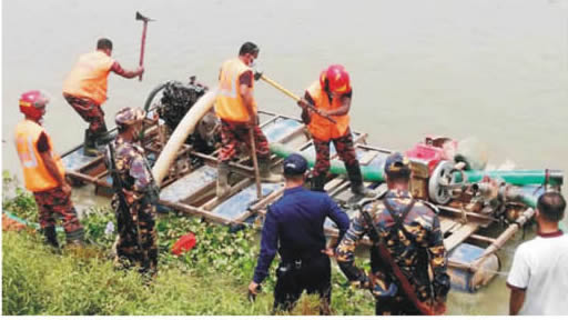 এবার গোমতী-ডাকাতিয়ায় মাটিকাটা বন্ধে হচ্ছে কমিটি এবার গোমতী-ডাকাতিয়ায় মাটিকাটা বন্ধে হচ্ছে কমিটি