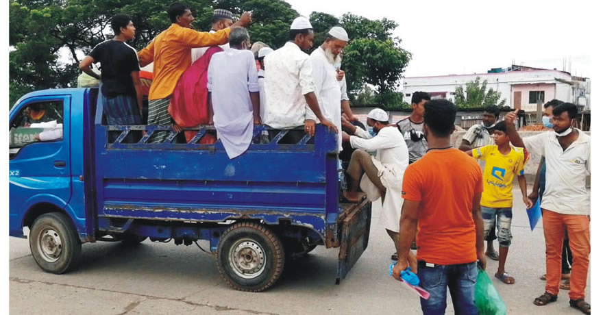 মহাসড়কে বাস চলাচল বন্ধথেমে নেই যাত্রী পরিবহন মহাসড়কে বাস চলাচল বন্ধথেমে নেই যাত্রী পরিবহন
