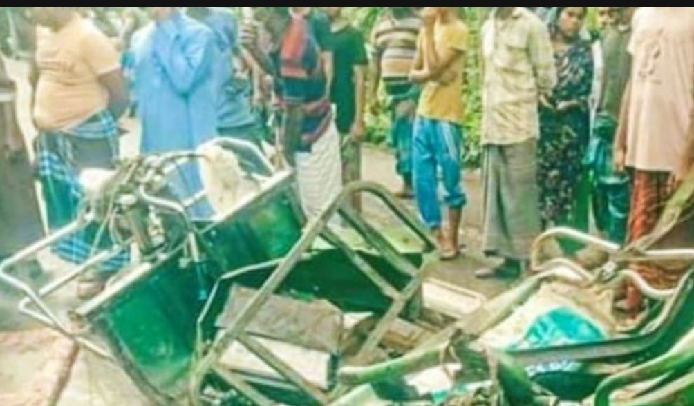 
কুমিল্লায় ট্রাকচাপায় নিহত ৫