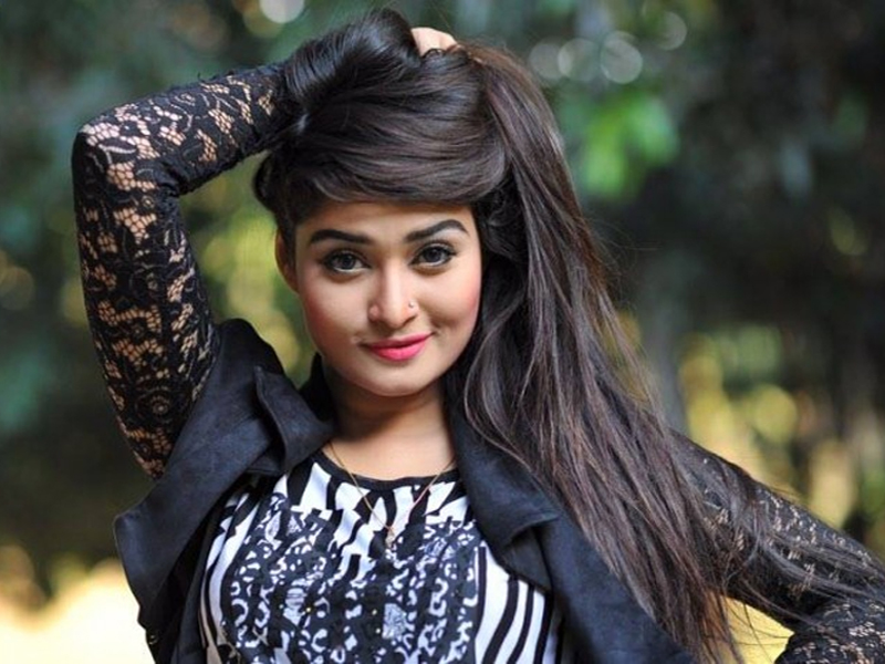 সুন্দর নায়িকাদের মধ্যে আমি একজন : শিরিন শিলা