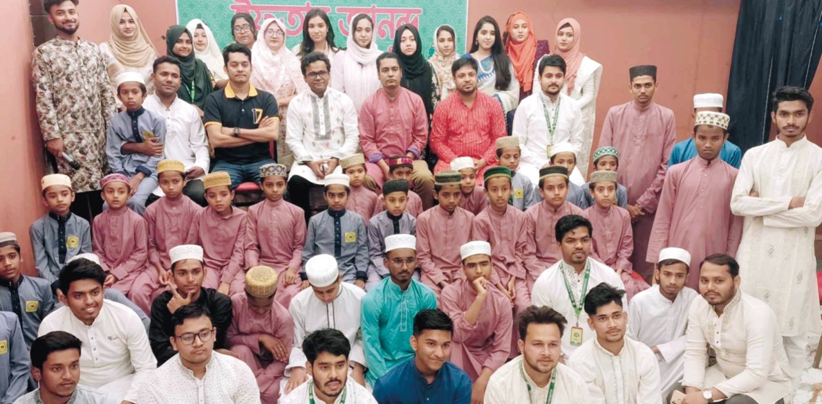  সুবিধাবঞ্চিত শিশুদের নিয়ে রং তুলি যুব ফাউন্ডেশনের ইফতার