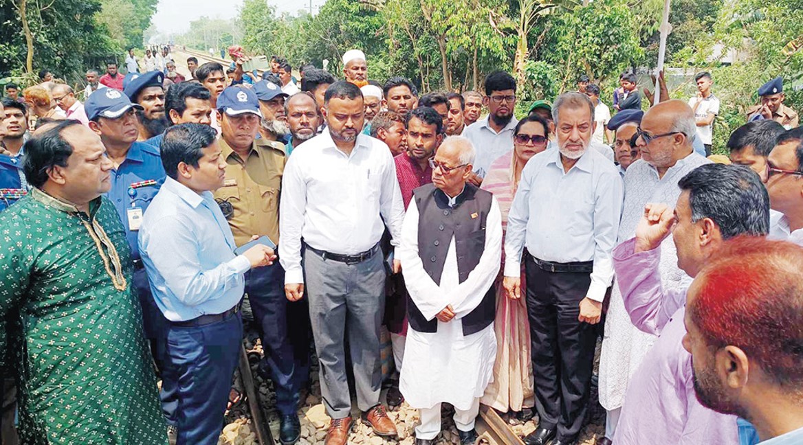   মন্ত্রী আসলেও ‘বিজয় এক্সপ্রেস’ দুর্ঘটনার নিয়ে ধোঁয়াশা কাটেনি 