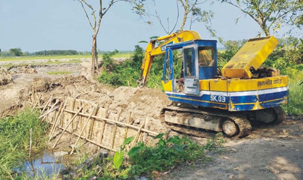 খিড়া নদীতে নির্মাণ করা সেই বাঁধ অপসারণ 