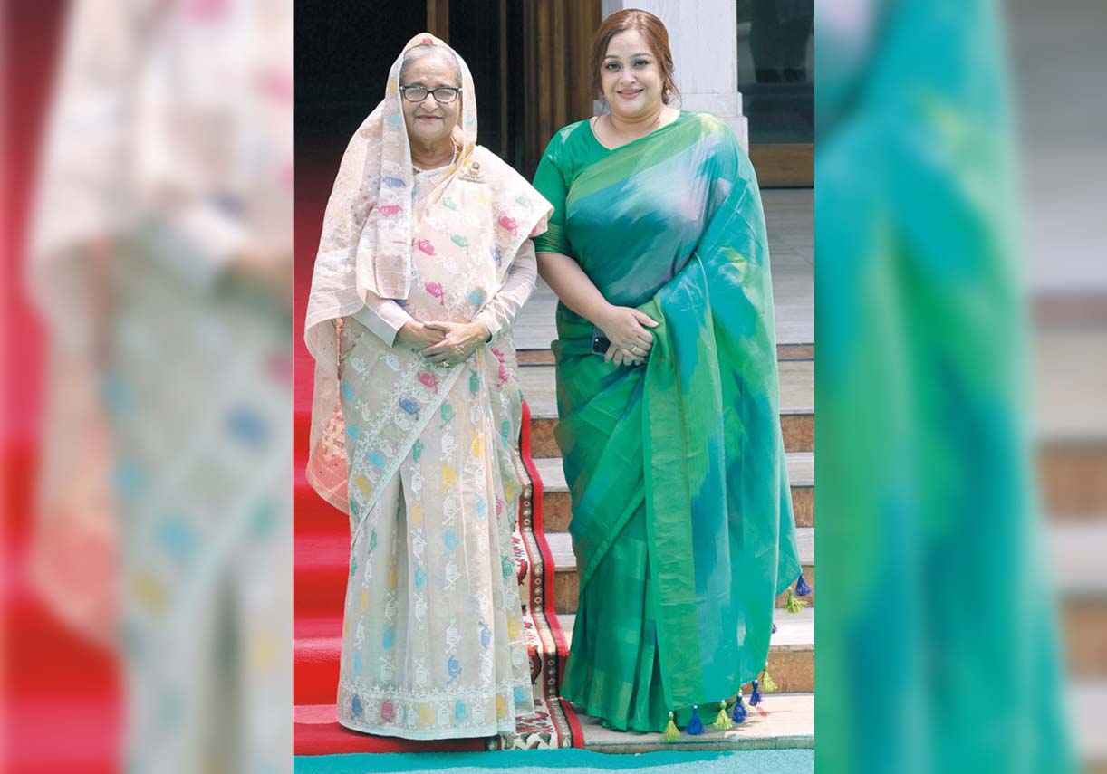 শপথ নিলেন কুমিল্লা সিটি মেয়র সূচনা