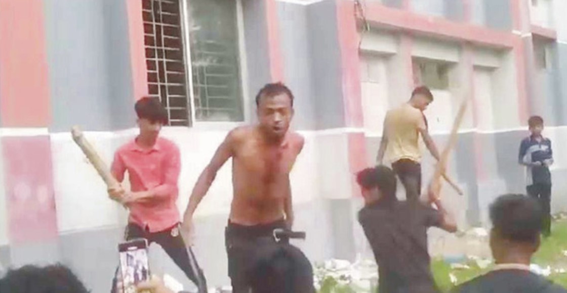  দাউদকান্দিতে যুবককে বেদম মারধরের ভিডিও ভাইরাল