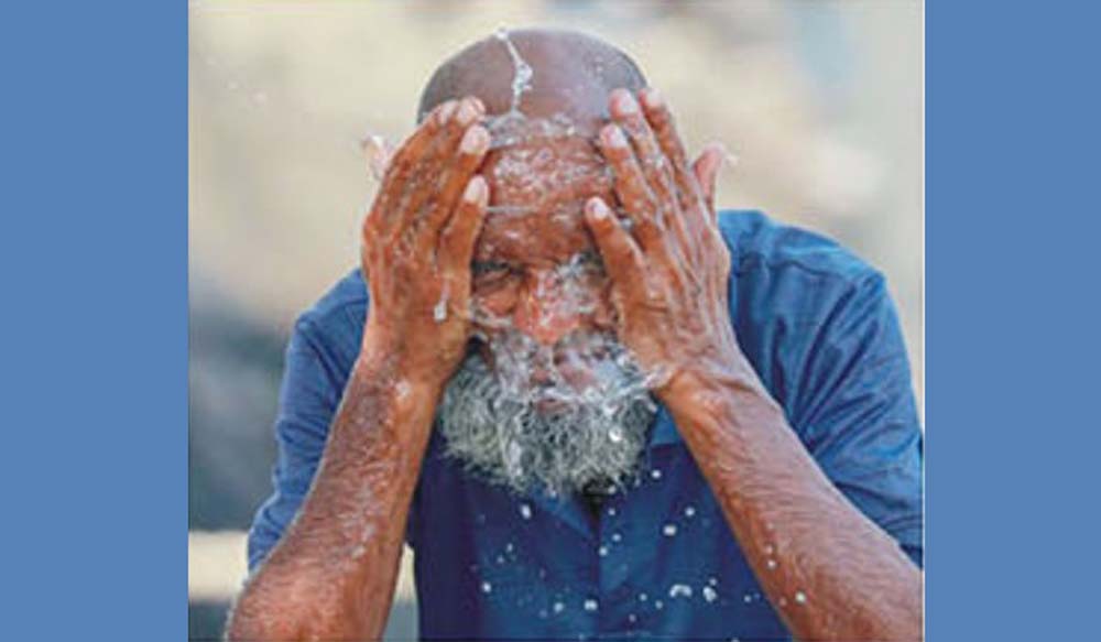   ‘ঈদের আগে গরম কমার সম্ভাবনা নেই’