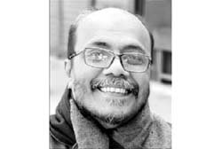  কী ঘটছে এবং কোথায় কী চাল?