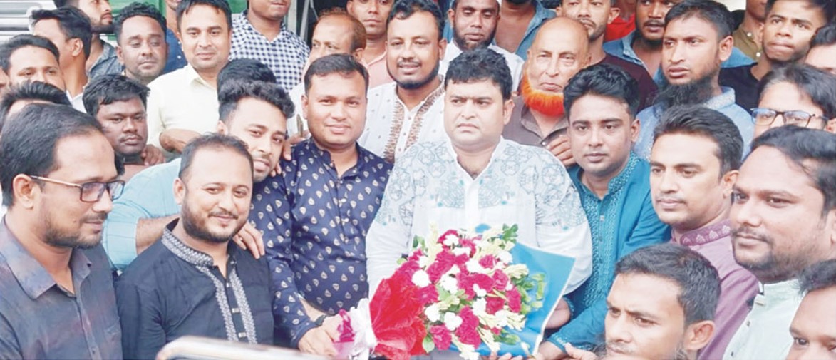   লালমাই উপজেলা স্বেচ্ছাসেবক লীগের কমিটি গঠন 