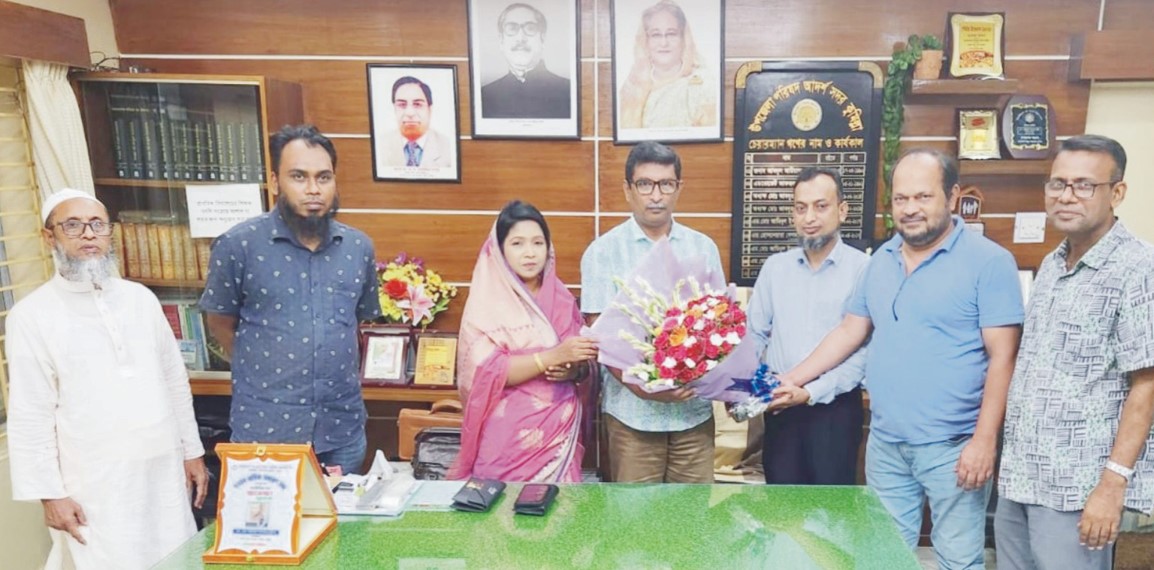  ছায়াবিতান হাউজিং সোসাইটির পক্ষ থেকে সদর উপজেলা চেয়ারম্যানকে শুভেচ্ছা