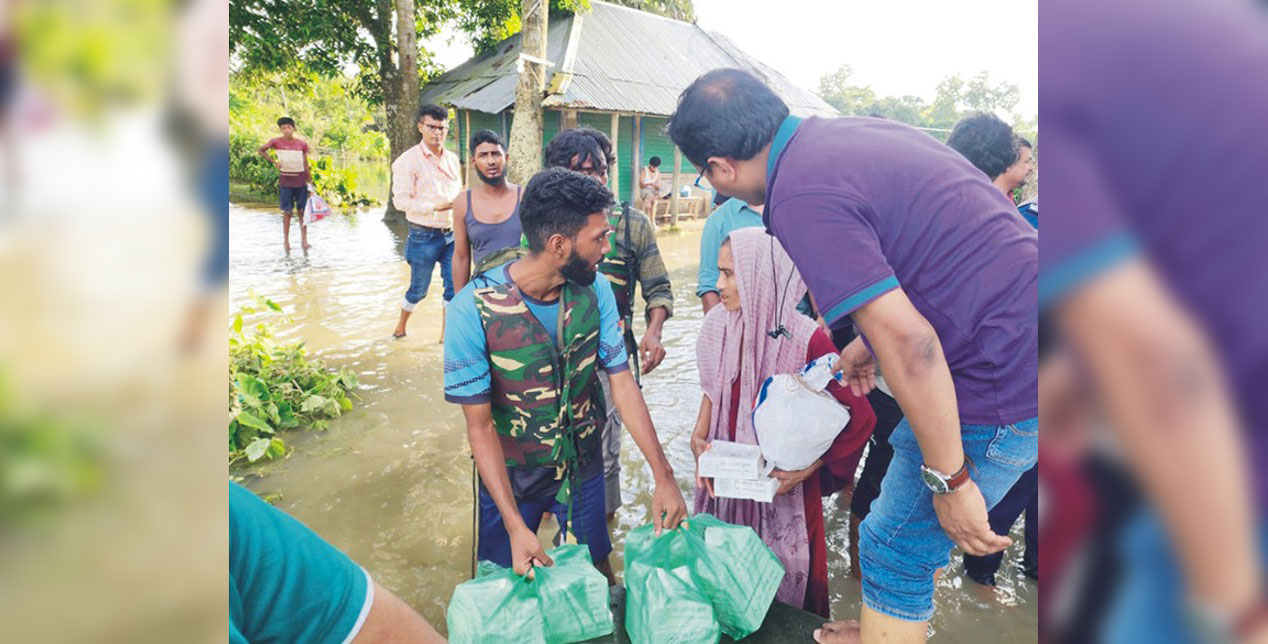   বন্যার্তদের মধ্যে বার্ডের ত্রাণ সহায়তা প্রদান
