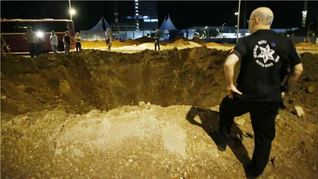 রাতে ইরান, সকালে হিজবুল্লাহর হামলা ইসরায়েলে