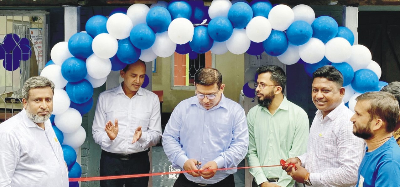  প্রতিবন্ধিদের কোন ভাবেই  আলাদা দেখার সুযোগ নেই 