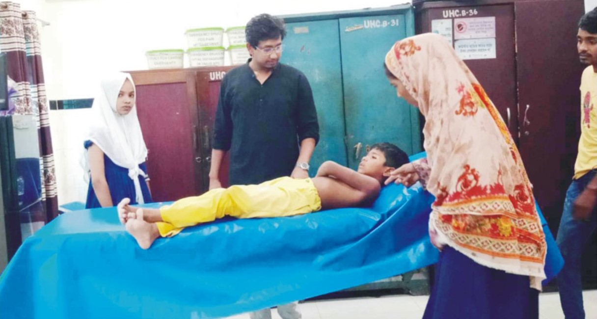  বরুড়ায় পাগলা  কুকুরের কামড়ে ১৫ জন আহত 