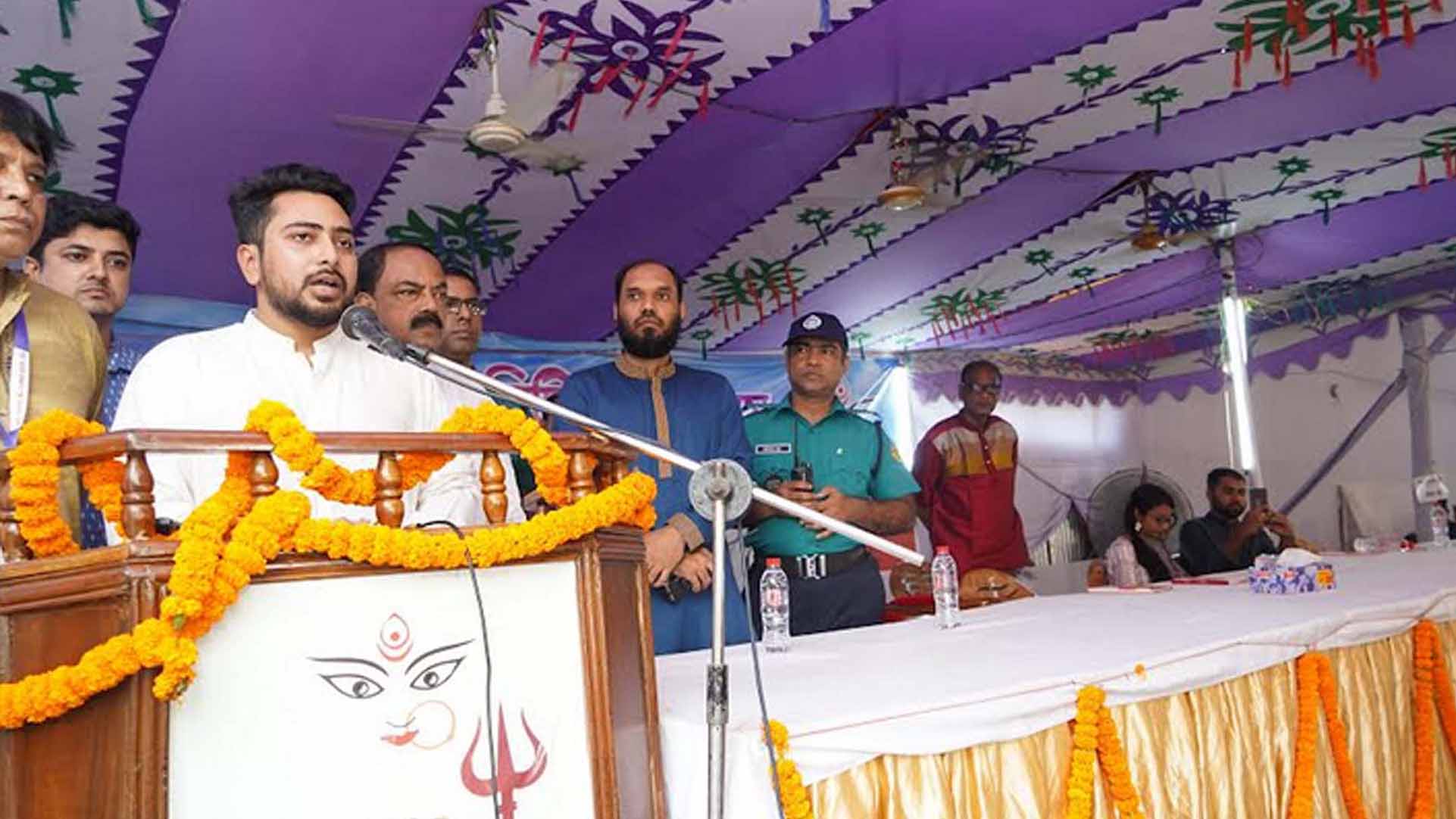 ধর্মীয় সংঘাত সৃষ্টি করে রাজনৈতিক ফায়দার সুযোগ দেওয়া হবে না: নাহিদ ইসলাম