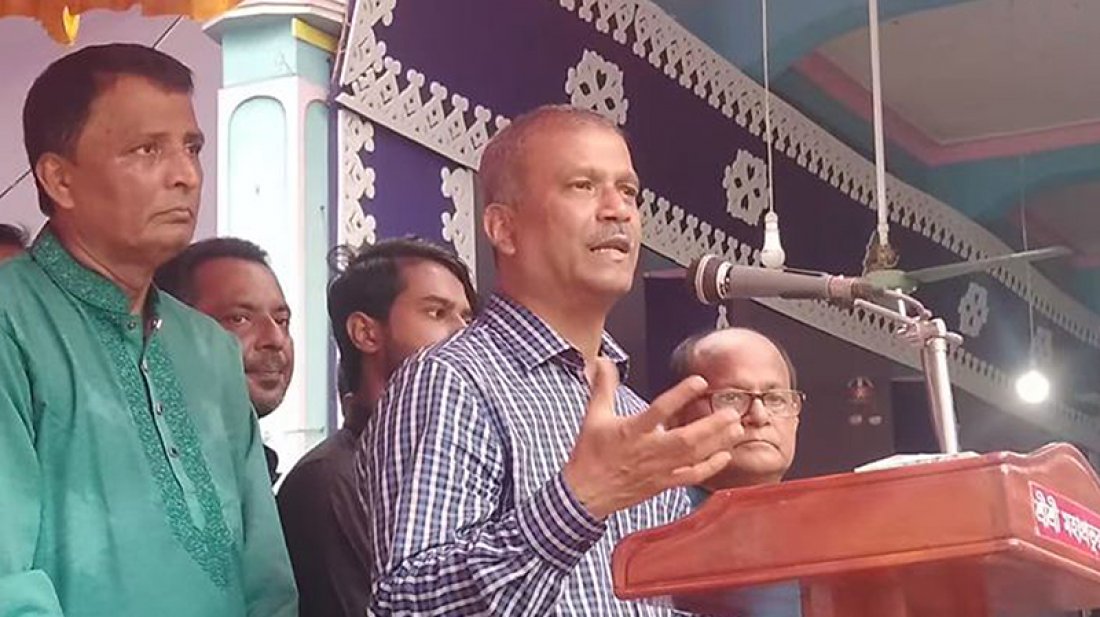 রাজনৈতিক দলের ফাঁদে পা দেবেন না, সনাতনধর্মীদের উদ্দেশে আসিফ নজরুল