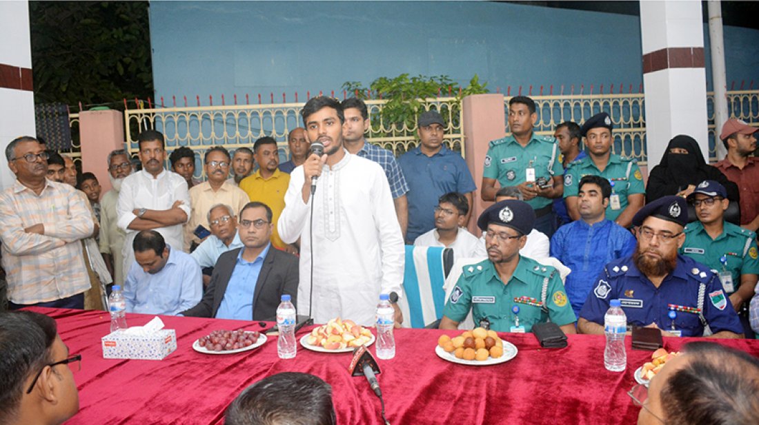 সনাতন ধর্মাবলম্বীদের কারও রাজনৈতিক হাতিয়ার হতে দেবে না সরকার: আসিফ মাহমুদ