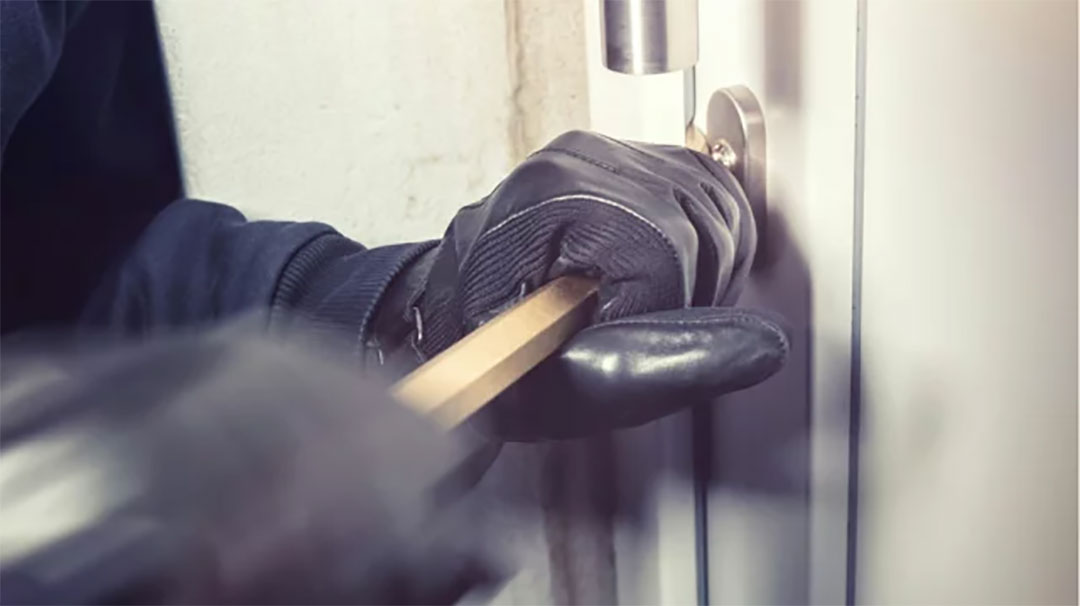  লালমাইয়ে এবার  প্রবাসীর বাড়িতে চুরি 