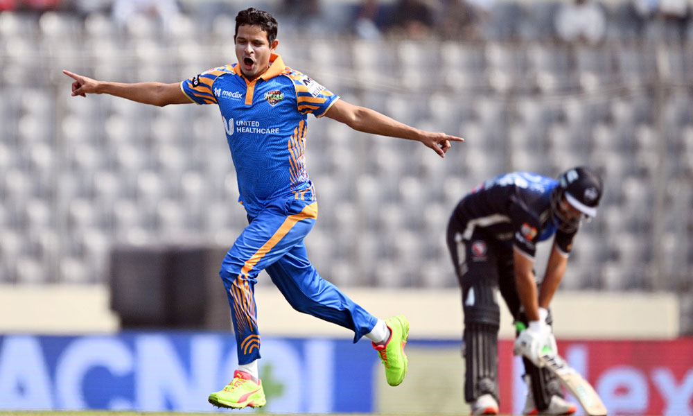  রংপুরকে বিদায় করে কোয়ালিফায়ারে খুলনা