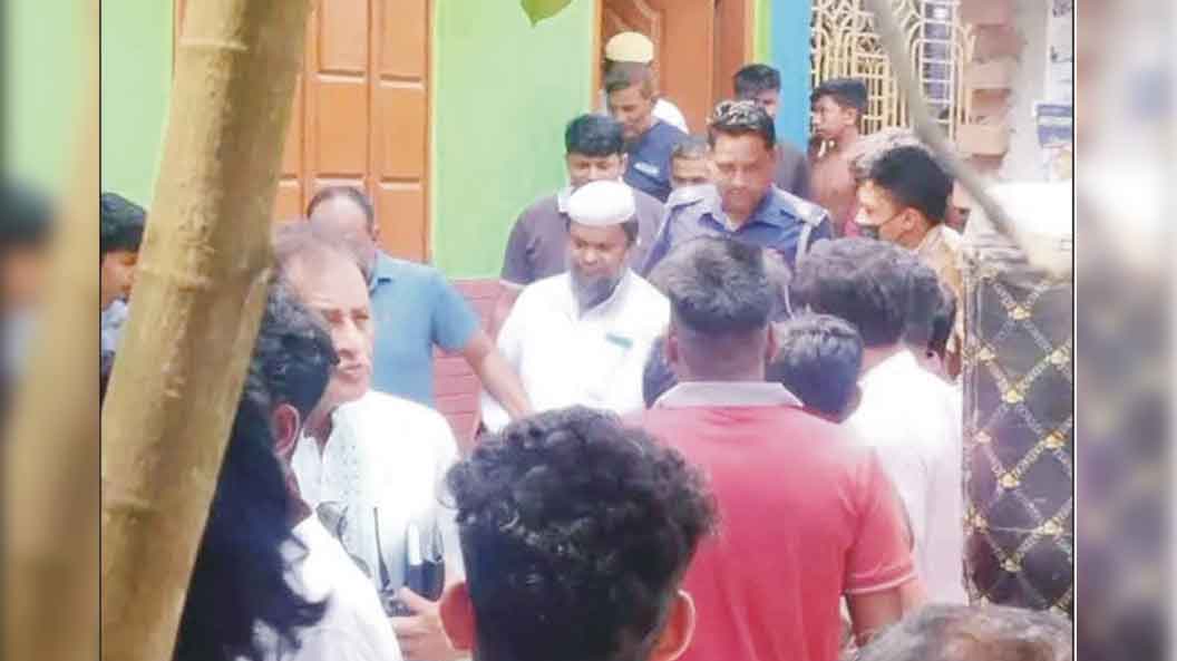  লালমাইয়ে শিশু ধর্ষণ চেষ্টার  অভিযোগে ইমাম গ্রেফতার 