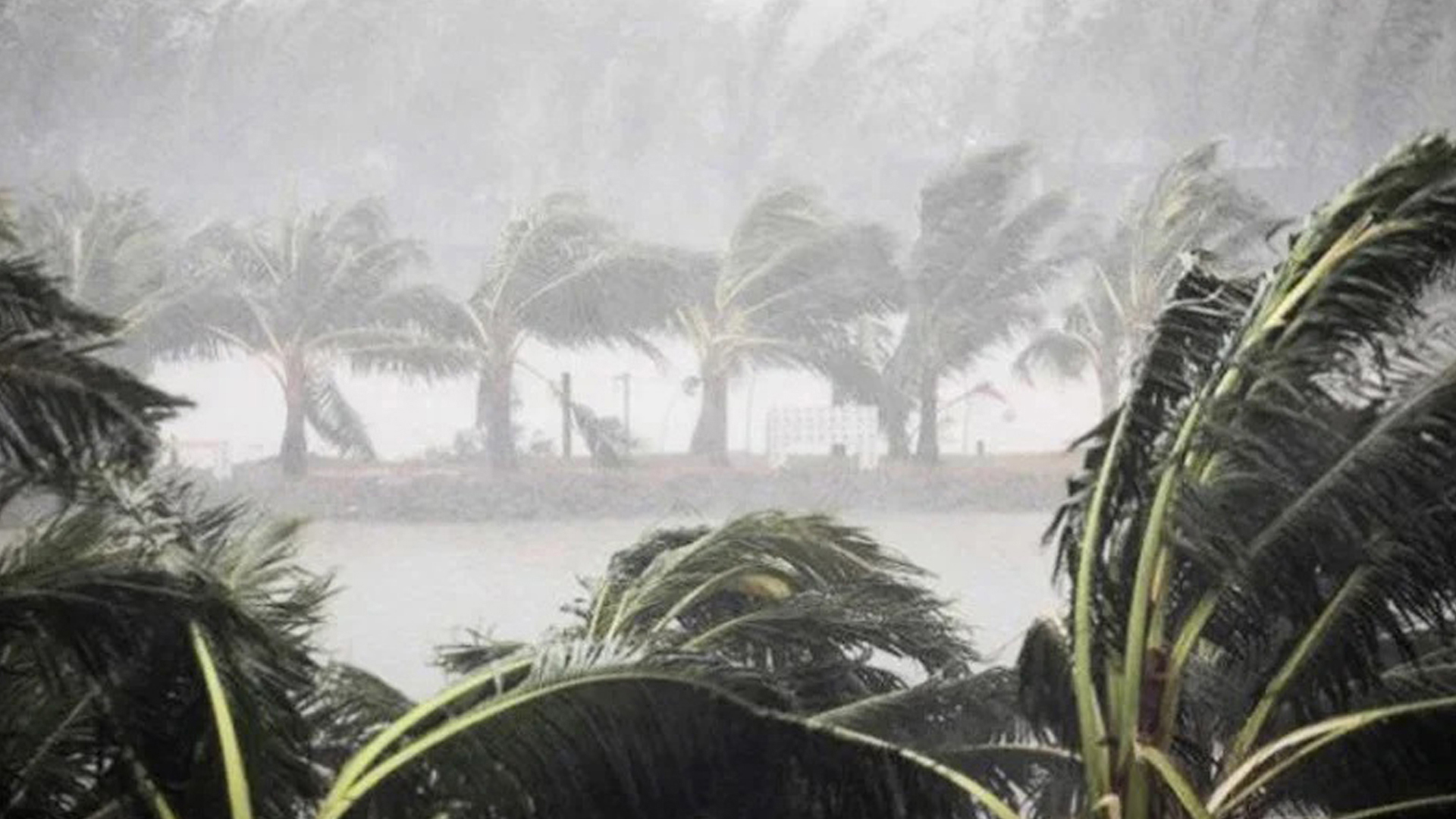 কুমিল্লাসহ দেশের ৩ অঞ্চলে ৬০ কিমি বেগে ঝড়-বজ্রসহ বৃষ্টির পূর্বাভাস  