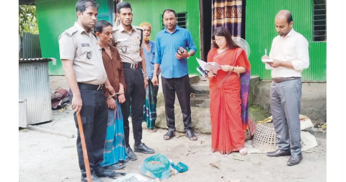   ভ্রাম্যমাণ আদালত লালমাইয়ে মাদক আইনে  তিনজনকে কারাদণ্ড