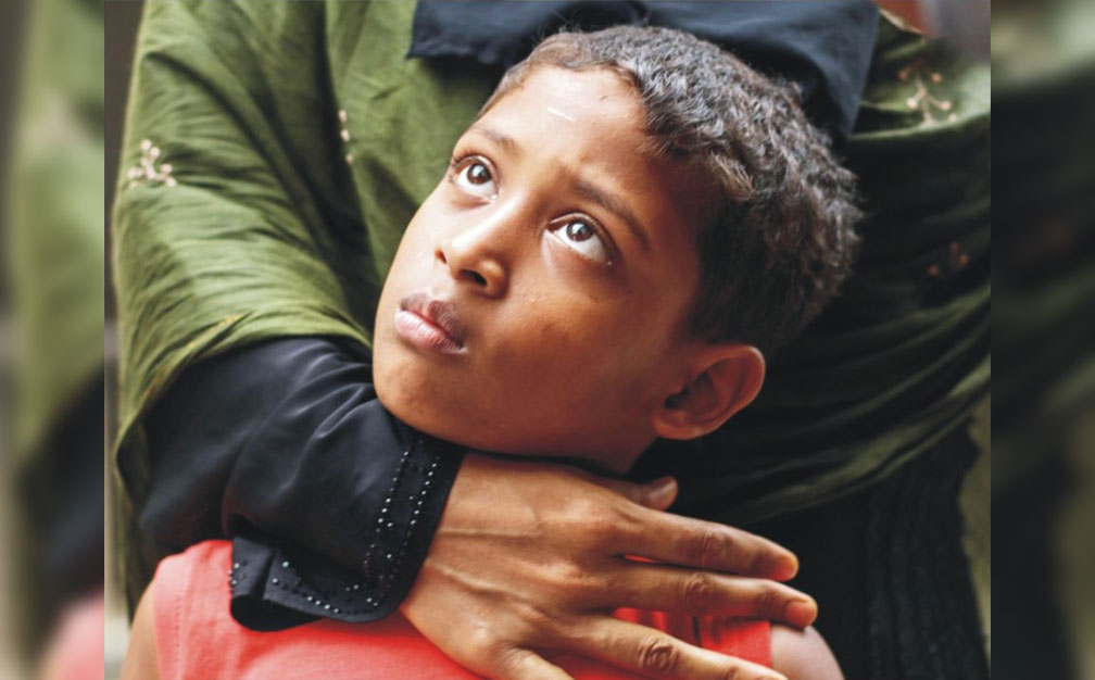   জুনায়েদের নির্বাক চোখ মাকে খুঁজে বেড়ায়!