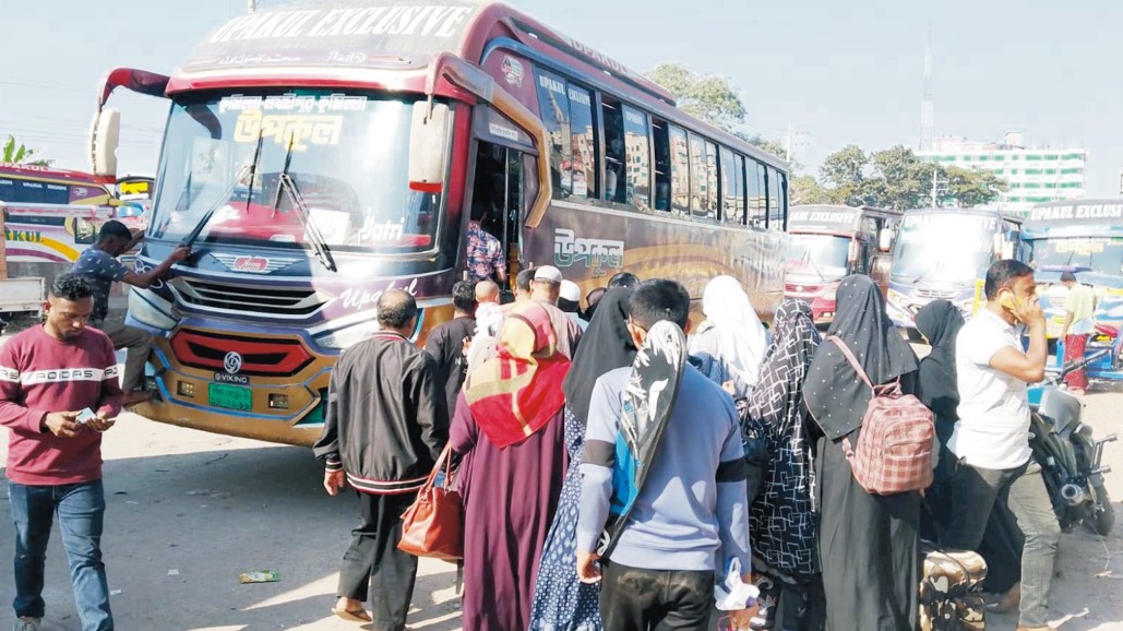 দিনভর চরম ভোগান্তি শেষে অবরোধ কর্মসূচি স্থগিত