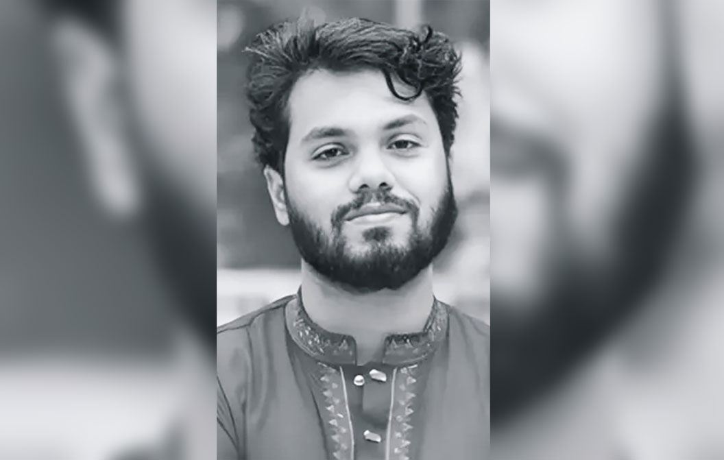  নজিরবিহীন বিক্ষোভ ‘হাদি হাদি’ স্লোগান