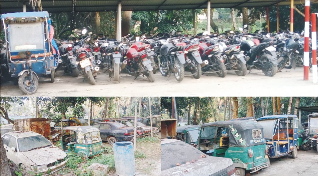  ব্রাহ্মণপাড়া থানায়  রোদ-বৃষ্টিতে নষ্ট হচ্ছে কোটি  কোটি টাকার যানবাহন