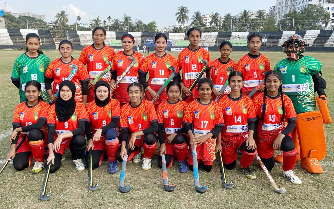 নারী হকিতে চ্যাম্পিয়ন  কুমিল্লা 