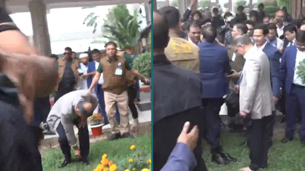  মাতৃভূমির মাটি ছুঁয়ে দেখলেন তারেক রহমান