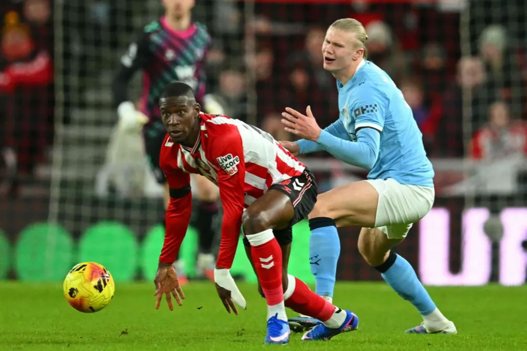  সান্ডারল্যান্ডে থমকে গেল ম্যানসিটির জয়রথ