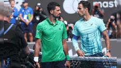  দুই সেটের খেলায় দুটিতে হেরেও সেমিফাইনালে জোকোভিচ