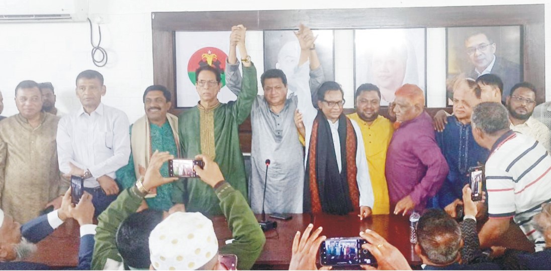  কুমিল্লা-১০ আসনে একই ছাতার নিচে বিএনপির তিন ভূঁইয়া