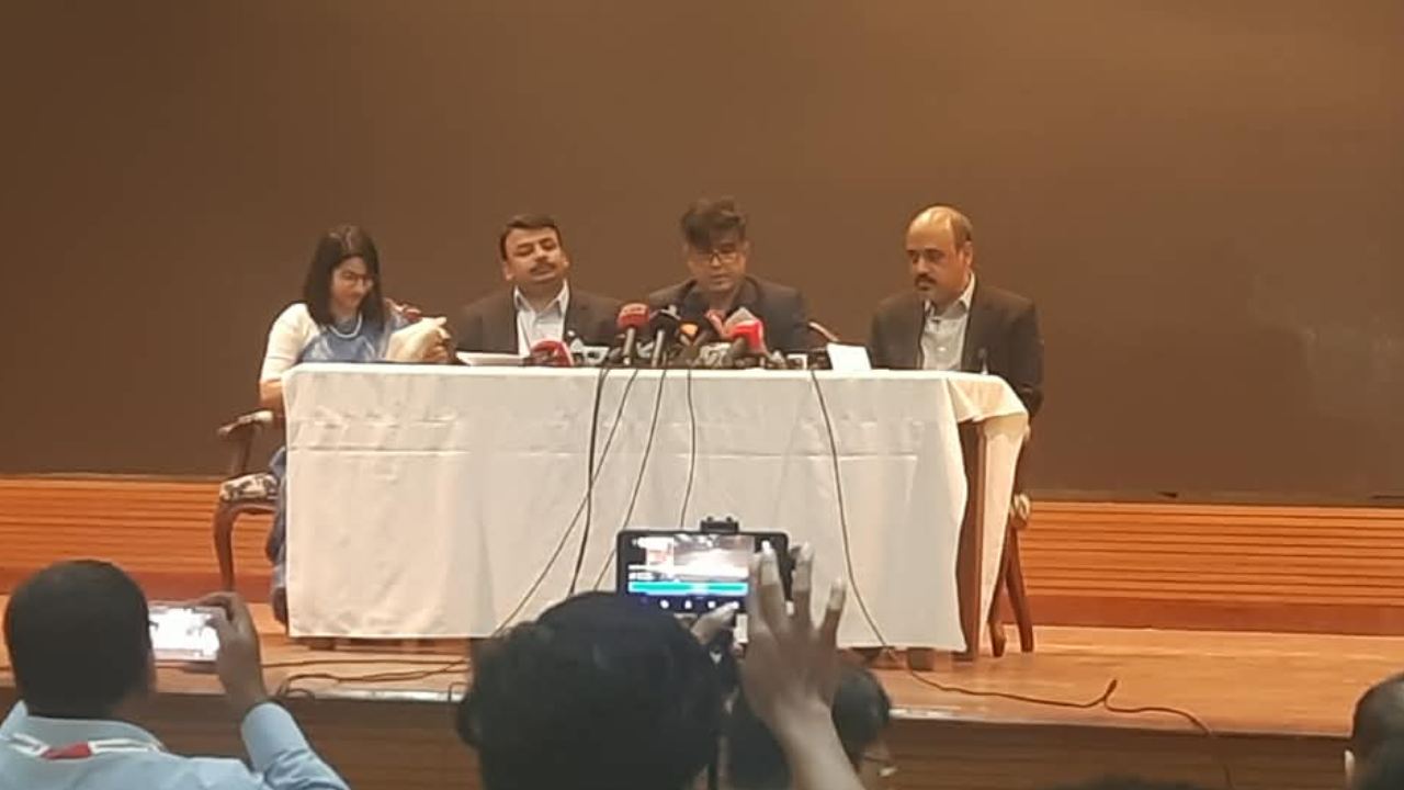   নতুন প্রধানমন্ত্রীর শপথ ১৫ বা  ১৬ ফেব্রুয়ারি : প্রেস সচিব