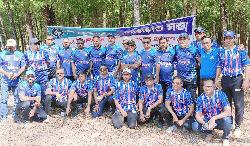   ক্রিকেটের ছন্দে পরিবার আর বন্ধুত্বের মিলনমেলা 