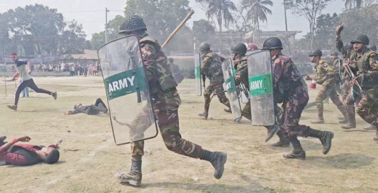  দেবিদ্বারে নির্বাচনী  নিরাপত্তায় মহড়া যৌথবাহিনীর  