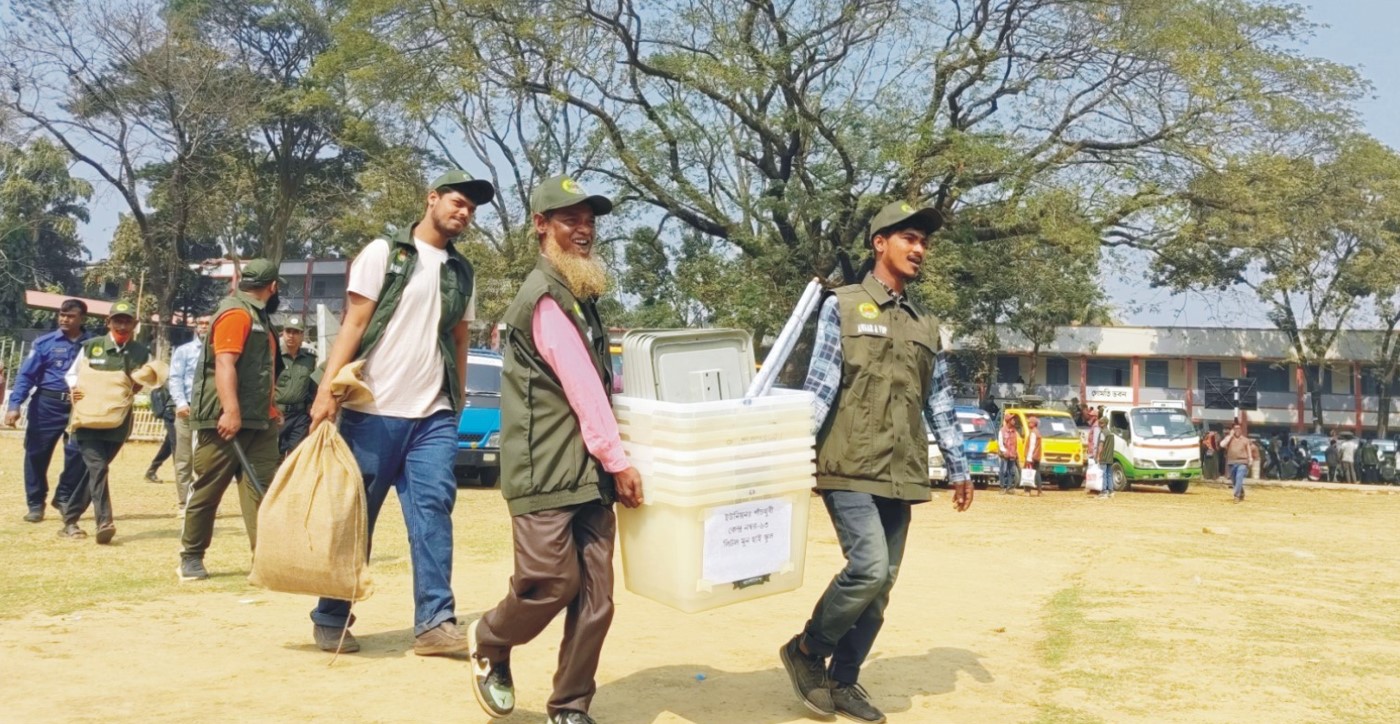 ভোট উৎসবের প্রস্তুত কুমিল্লা